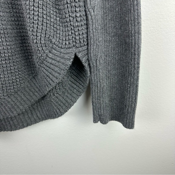 Michael Michael Kors Waffle Knit Turtleneck Pullover Sweater Size Medium Gray - Picture 4 of 8